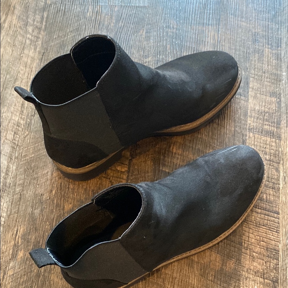 ESpirit Women’s Chelsea Boots - Black, Size 7.5 - Picture 6 of 8